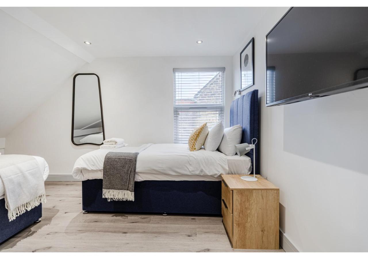 Cozy And Stylish 2 Bedroom Flat In Greater Londres Exterior foto