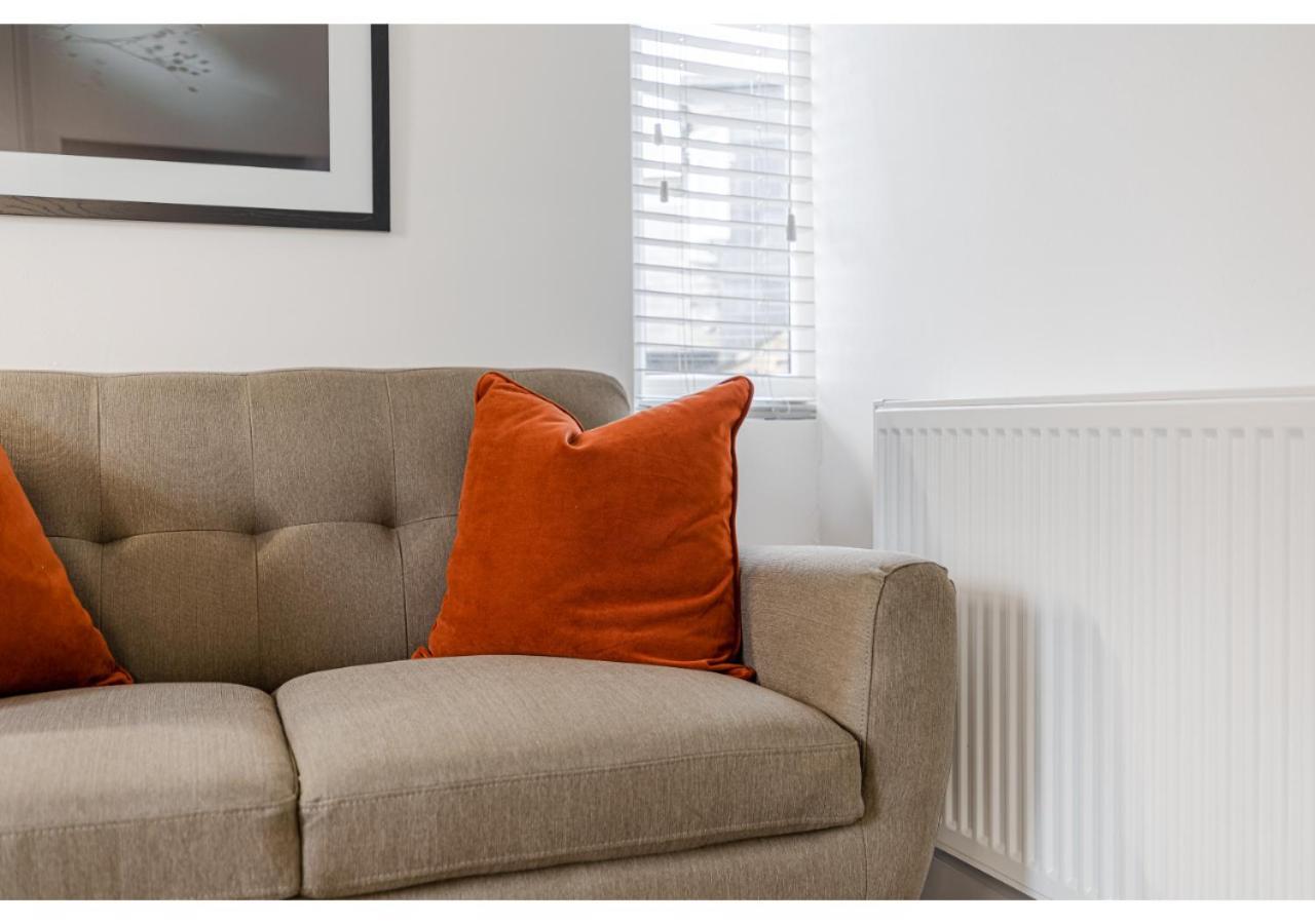 Cozy And Stylish 2 Bedroom Flat In Greater Londres Exterior foto